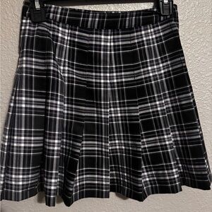 H&M girls plaid pleated skirt